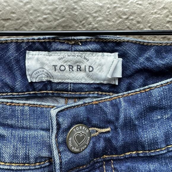 Torrid Womens Jeans Size 16 High Rise Distressed Dark Wash Pants - Picture 4 of 14